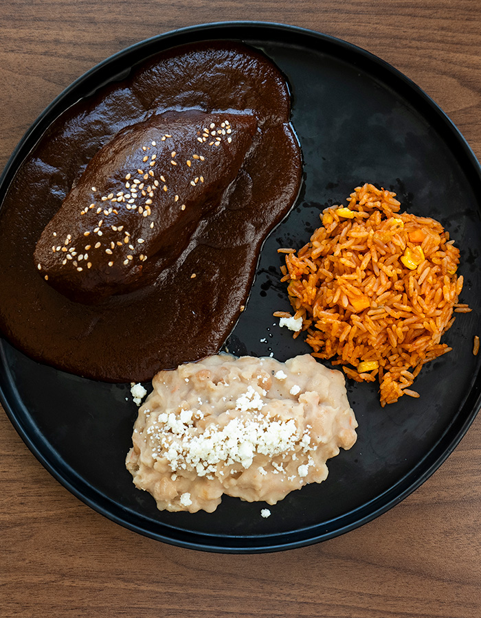 Mole con arroz